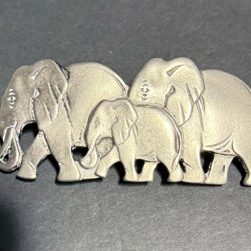 Karina French elephant family barrette - Picture 1 of 2
